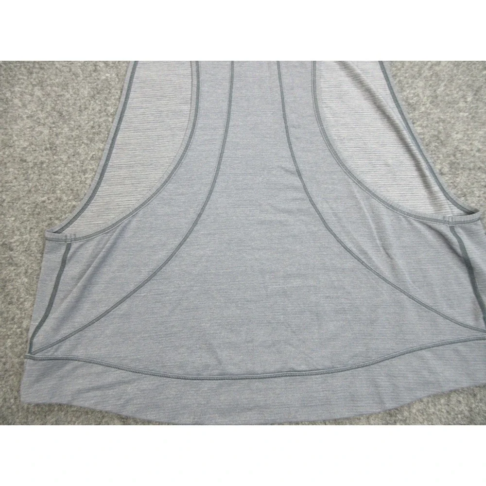 Lululemon Tank Top Womens Medium Gray High Neck Cropped Athletic Gym Relaxed